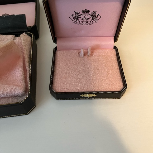 Juicy couture gold choker.And matching bracelet. With boxes. - Picture 6 of 11